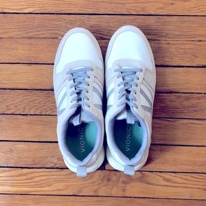 Vionic Rechelle Sneakers